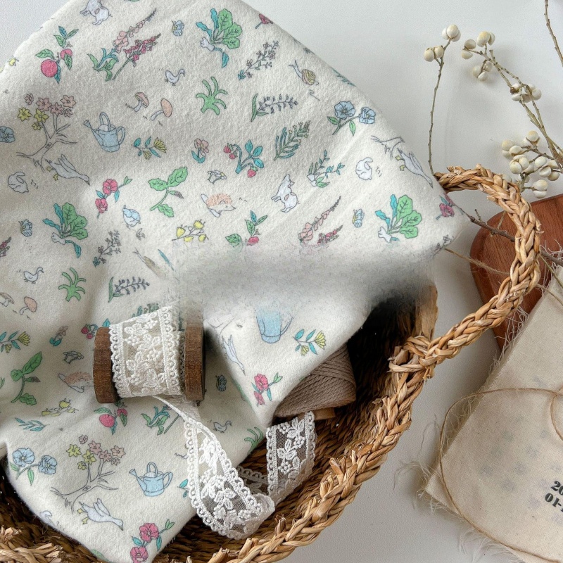 Woven Scarf Blanket - Tecidos de Viscose com Estampa Floral