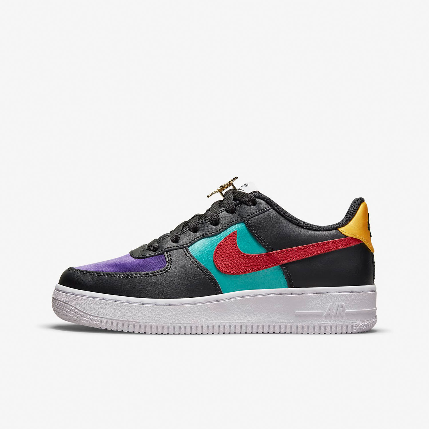 Tênis Nike AIR FORCE 1 LV8 EMB - Nike Shoes Air Force 1 avaliação e preço